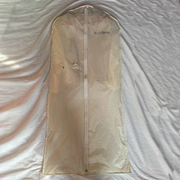 Le Chateau Cream Blazer Skirt Suit Set - Picture 12 of 12